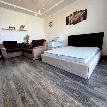 Сдам на Сахарова  квартиру