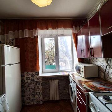 Сдам 1-ую квартиру ул.Сегедская  6000грн газ