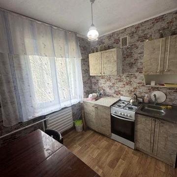 Оренда 3кімн.кв по вул.Узбекистанська ,поверх 5 з 5