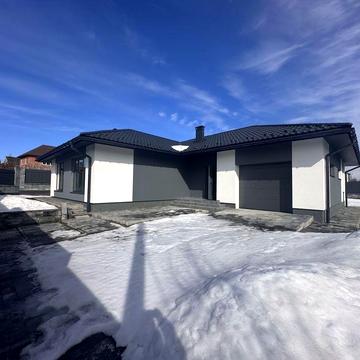 Будинок з гаражем і великою терасою в Михайлівці-Рубежівці/ Газ є!