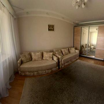 Здам район пасічна, власник