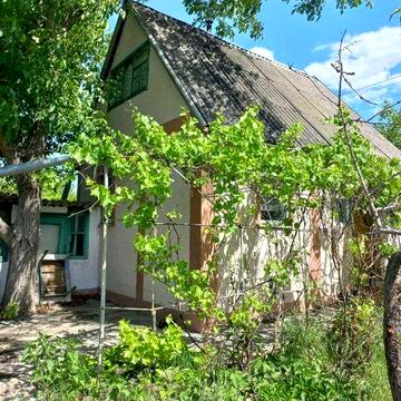 Продам затишну дачу з будиночком (6 соток)