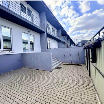 Продам двоповерховий таунхаус на масиві Таращанський