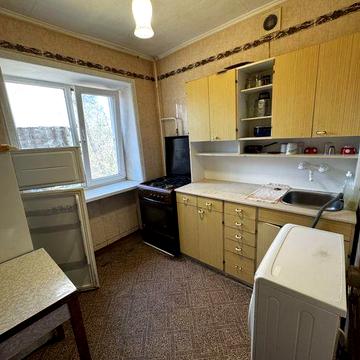 Продаж квартири на вул.Листопадова