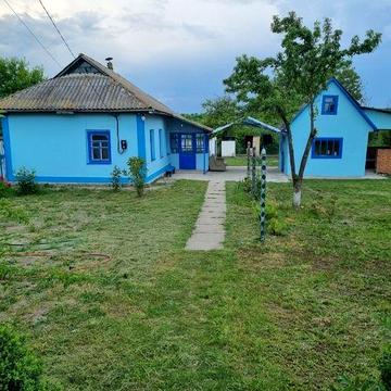 Продам будинок з усіма зручностями. Заходь і живи.