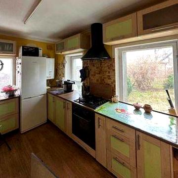 Здається будинок 100 кв.м з великим садом у мальовничому місці