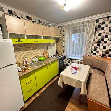 2к квартира на Амосова.