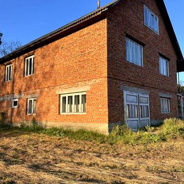 ТЕРМІНОВО продаж будинку з великою територією