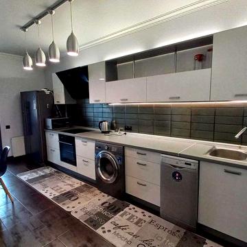 Оренда просторої 3к, ЖК Олександрівський, пр. Лобановського 4В, генератор