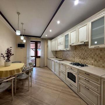 Оренда 2-х кімн. кв-ри зі своєю терасою, є паркомісце, охорона | закритий ЖК поруч з 26 школою