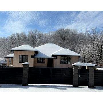 Новий, сучасний будинок на Леваді