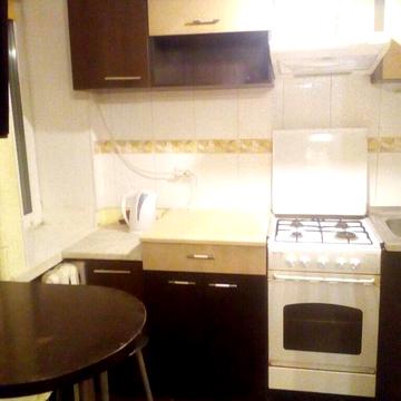 Оренда 1к, Голосіївський район, вул. Козацька 32, метро Деміївська