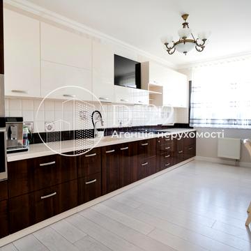 Ревуцького вул., 40-Г