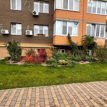 Європейська вул., 1