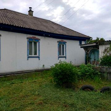 Продаеться будинок з земельної ділянкою у с Кладьківка Чернігівська об