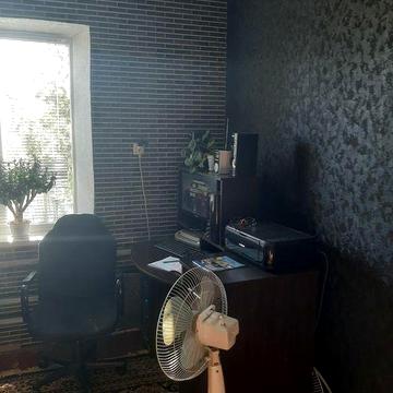 Для беженцев.Комната в большом доме,все удобства в доме есть.