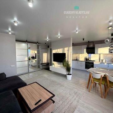 Сучасна 3-кімнатна квартира на ж/м Сокіл-2 з ГАРАЖЕМ!