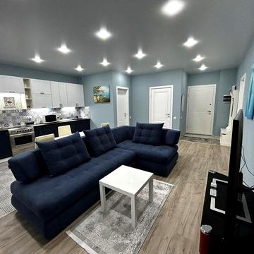 2к кВ. Вул. Дмитра Луценка 8, ТРЦ Республіка, метро Іподром