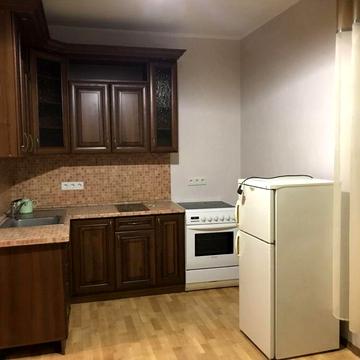 Оренда 1к квартири, Рейгана 40 Троєщина