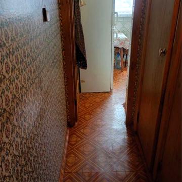 Сдам квартиру 2-кімнатну біля «України»