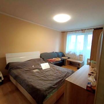 Продам затишну квартиру на Митниці