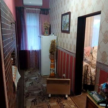 Продам 2 кімнатну квартиру + гараж та інше.
