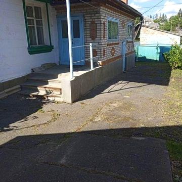 Продається будинок в м.Бар