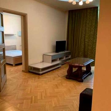 Здається в оренду 2-кімнатну квартира з якісним ремонтом, вул. Мусліма Магомаєва, 2