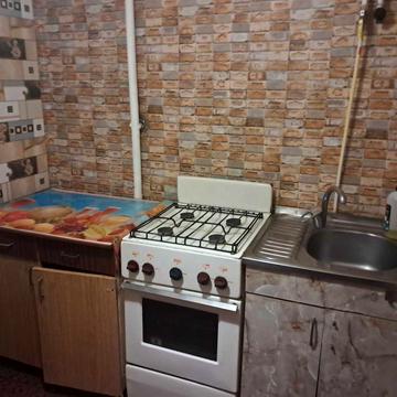 сдам 2х кімнатну на красному мосту