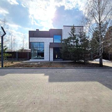 Будинок в лісі  210 м2 газ містечко басейн 11 сот с. Ходосівка Лісники