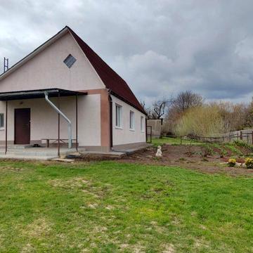 Продаємо Дім з садибою