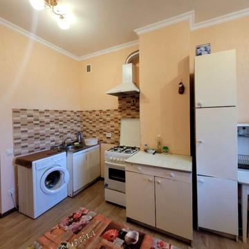 Продам реальную 2-к квартиру Бекетова10, метро ХТЗ, Сталинка, 50м.кв