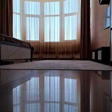 Здається простора  1 кімнатна квартиру 53 м  ЖК Цветок вул. Інглезі/ Корольова