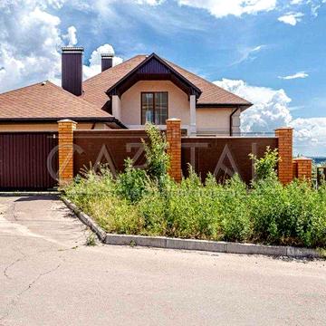 Продаж світлого будинку у с. Гореничі Гараж