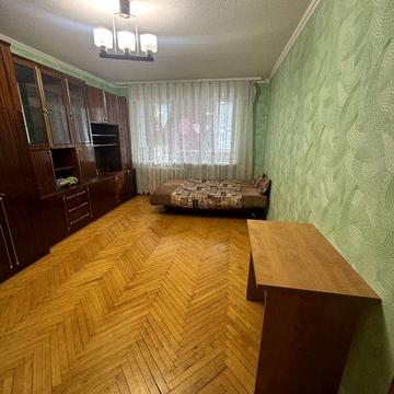 Продаж квартири метро Святошино Житомирська