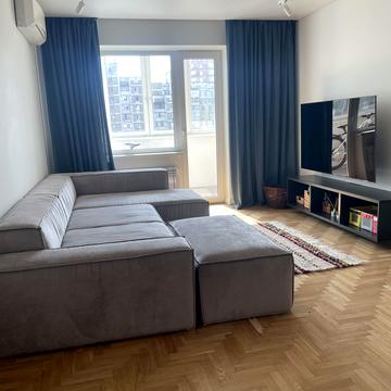 Срібнокільська вул., 8