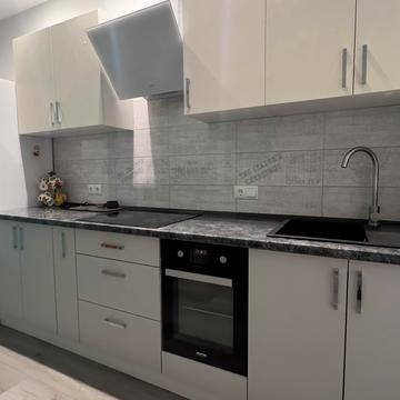 Камянська вул. (Дніпродзержинська), 6