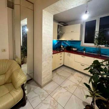 2 кімнатна+ кухня-студія  7 поверх 67 кв