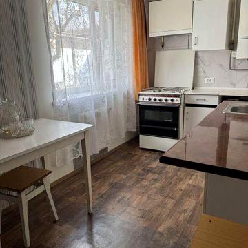 Оренда 2 к частини будинку