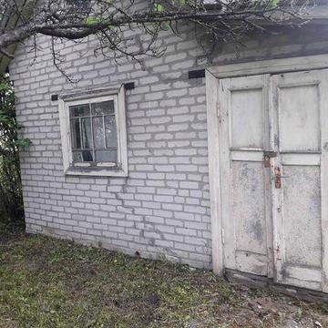 Продам дачу  в масиві "Калина" земельна ділянка приватизована .