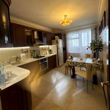 Продаж 3 кімн Сахарова/Висоцького 4/10 Газ Ремонт Закрита територія