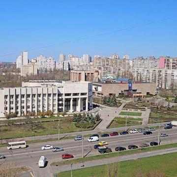 Продаж 3К . 74м2  прт Червоної Калини  ( Маякоаського ) ЖК Червоної Калини 12- Б