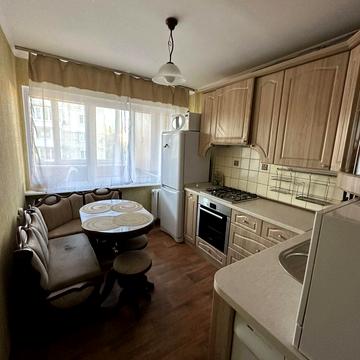 Голосіївський просп. (40-річчя Жовтня), 108/1