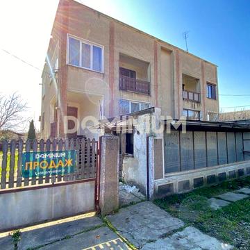 Продається будинок в м. Виноградів вул. Персикова 40 а