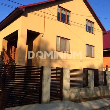 Продається будинок в м. Хуст