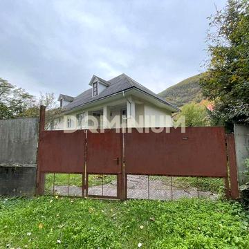 Продається будинок в м. Виноградів,з комерційним потенціалом