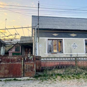 Продам будинок с.Іза вул. Незалежна 74