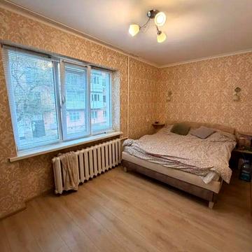 Продаж 2-кімнатної квартири від ВЛАСНИКА
В центрі
2/5 поверх
Тип будинку — хрущовка
Зручна локація з розвиненою інфраструктурою