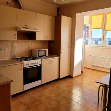 Оренда 1 км кв вул Чорновола Парк,Озеро Новобудва все необхідне вільно