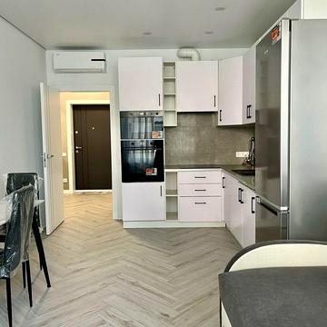 Дніпровська набережна вул., 15-Є